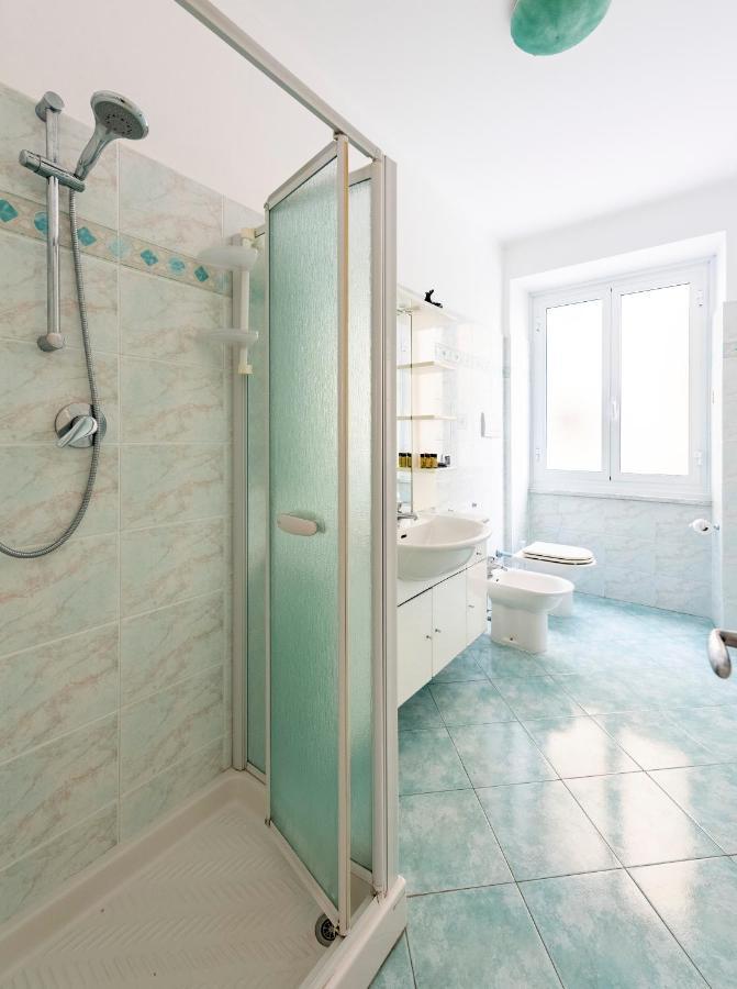 Joivy Cosy Flat With Parking In Chiavari Exterior foto